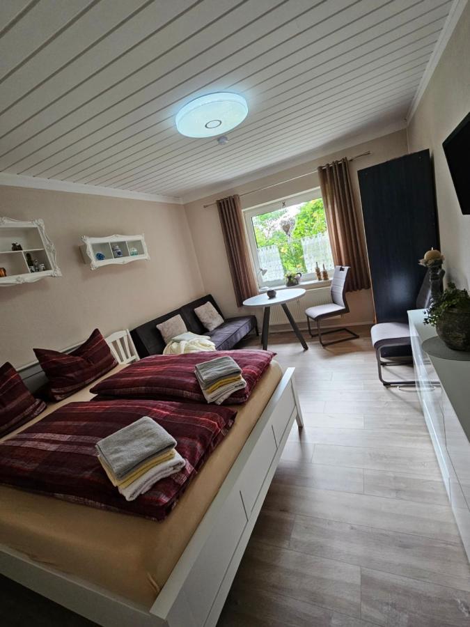 Ferienwohnung 2 Am Park Diwitz エクステリア 写真